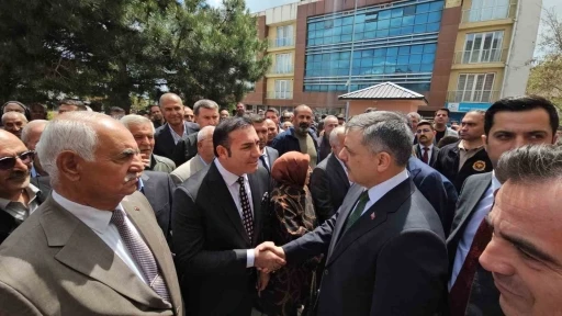 Bakan &Ccedil;ift&ccedil;i, Adilcevaz&rsquo;ı ziyaret etti
