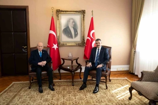 Bakan &Ccedil;ift&ccedil;i&rsquo;den MHP lider Bah&ccedil;eli&rsquo;ye nezaket ziyareti
