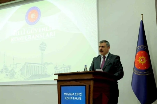 Bakan &Ccedil;ift&ccedil;i: "2026 yılını organize su&ccedil; &ouml;rg&uuml;tleri ve uyuşturucu ile m&uuml;cadele yılı ilan ettik"
