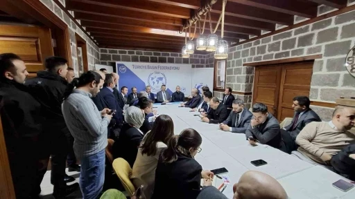 Bakan &Ccedil;ift&ccedil;i: "En fazla soruşturma izni verilen belediyeler AK Parti&rsquo;li belediyelerdir"
