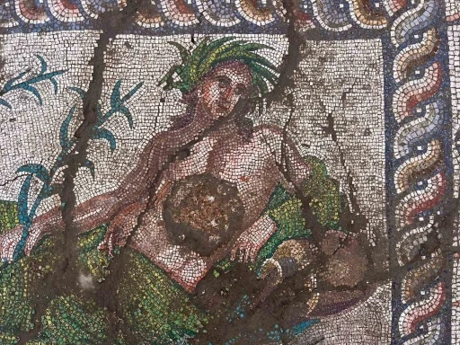 Bakan Ersoy&rsquo;dan Aspendos m&uuml;jdesi
