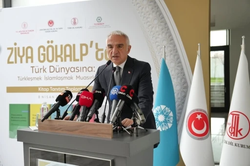 Bakan Ersoy: "Bir olduğumuzu unutturmak i&ccedil;in tarihimize, k&uuml;lt&uuml;r&uuml;m&uuml;ze saldırdılar"
