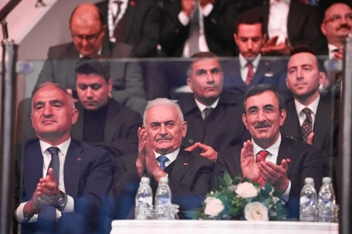 Bakan Ersoy: &quot;Erzurum, geçmişle geleceği, Doğu ile Batı’yı birleştiren canlı bir köprüdür&quot;
