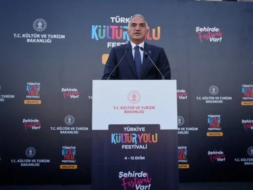 Bakan Ersoy: &quot;Hangi bebek hangi çocuk hangi masum insan böyle bir acıyı hak eder&quot;
