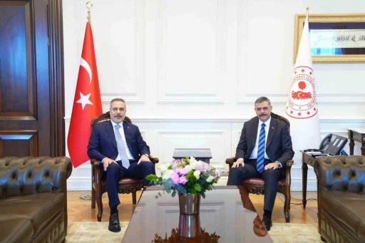 Bakan Fidan&rsquo;dan Bakan &Ccedil;ift&ccedil;i&rsquo;ye "hayırlı olsun" ziyareti
