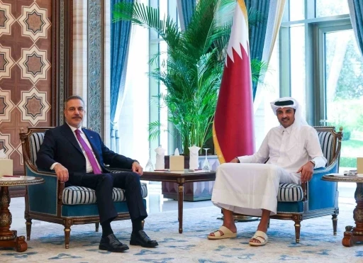 Bakan Fidan, Katar Emiri Şeyh Tamim bin Hamad Al Thani tarafından kabul edildi
