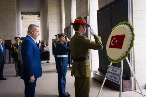 Bakan Fidan, Kore Savaşı Anıtı&rsquo;nı ziyaret etti
