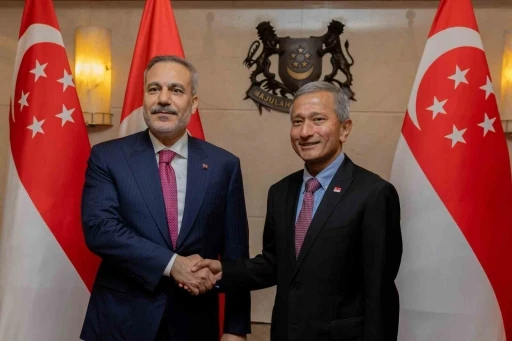 Bakan Fidan, Singapur Başbakanı Wong ve mevkidaşı Balakrishnan ile g&ouml;r&uuml;şt&uuml;
