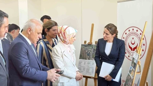 Bakan G&ouml;ktaş, Diyarbakır&rsquo;ın ilk huzurevinin olduğu kamp&uuml;ste incelemelerde bulundu
