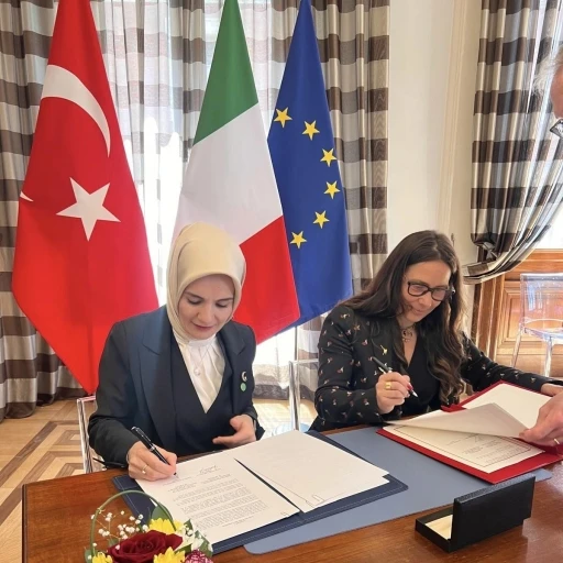Bakan Göktaş, İtalya Engelliler Bakan Locatelli ile görüştü
