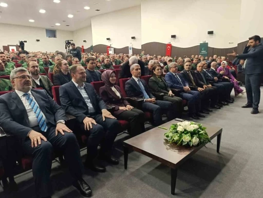 Bakan G&ouml;ktaş: "15 yaş altı sosyal medya d&uuml;zenlemesini, sadece teknik bir denetim meselesi olarak g&ouml;rm&uuml;yoruz"
