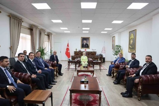 Bakan Göktaş: &quot;Şehitlerimizin emanetine sahip çıkmak en büyük sorumluluğumuz&quot;
