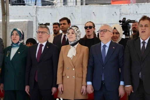 Bakan G&ouml;ktaş: "T&uuml;rkiye&rsquo;de 486 kamu ve &ouml;zel huzurevinde 30 bin 279 yaşlımız yatılı bakım ve rehabilitasyon hizmetinden faydalanıyor"
