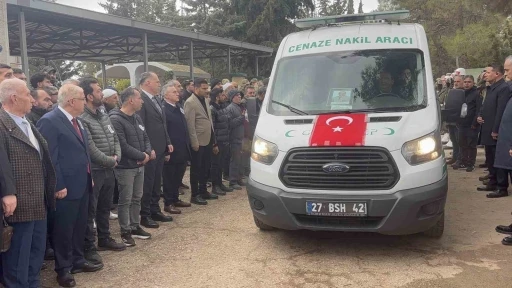 Bakan G&uuml;ler, Kilis&rsquo;te Kıbrıs Gazisi&rsquo;nin cenazesine katıldı
