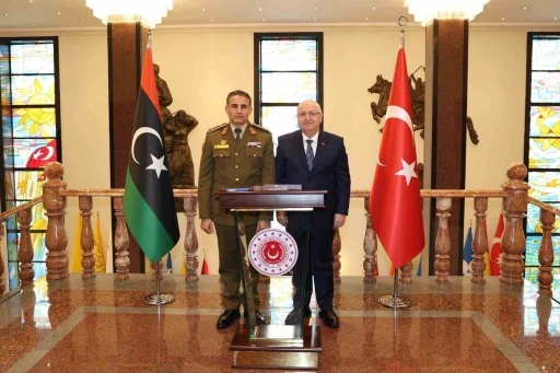 Bakan G&uuml;ler, Libya Genelkurmay Başkan Vekili Al-Namroush&rsquo;u kabul etti
