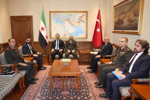 Bakan Güler, Suriye Savunma Bakanı, Dışişleri Bakanı ve İstihbarat Başkanı ile görüştü
