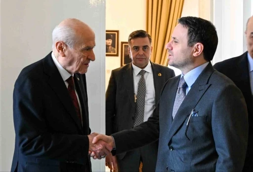 Bakan G&uuml;rlek, MHP lideri Bah&ccedil;eli&rsquo;yi ziyaret etti
