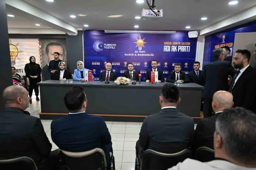 Bakan G&uuml;rlek: "Bu ateş &ccedil;emberinde &uuml;lkemiz huzurlu, g&uuml;venli"

