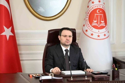 Bakan G&uuml;rlek: "Ticari davaların en kısa s&uuml;rede sonuca bağlanması i&ccedil;in &ccedil;alışmalarımızı kesintisiz s&uuml;rd&uuml;receğiz"
