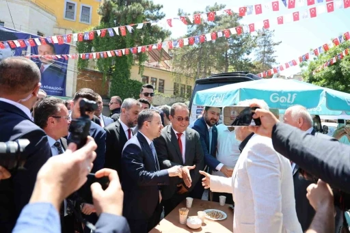 Bakan G&uuml;rlek&rsquo;ten Mustafapaşa&rsquo;ya doğalgaz, TOKİ ve turizm m&uuml;jdesi

