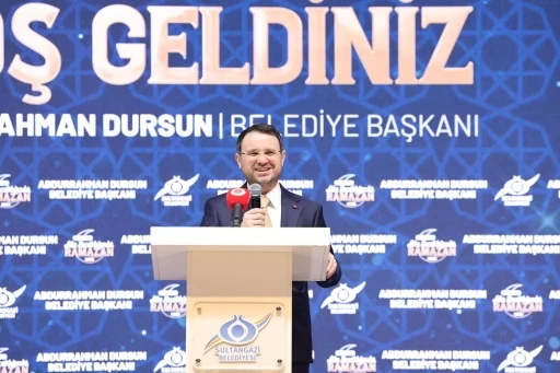 Bakan G&uuml;rlek&rsquo;ten Sultangazi etkinlik &ccedil;adırı ziyareti
