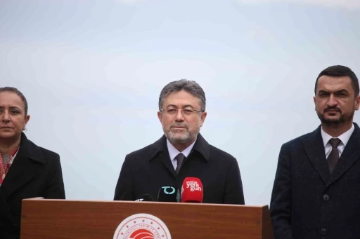 Bakan İbrahim Yumaklı: "Burdur G&ouml;l&uuml;&rsquo;nde yılda 66 milyon metrek&uuml;p su a&ccedil;ığı meydana geliyor"
