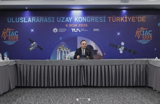 Bakan Kacır: "T&uuml;rkiye&rsquo;nin uzay teknolojilerindeki y&uuml;kselişini d&uuml;nyaya duyuracak dev bir etkinliğe imza atacağız"
