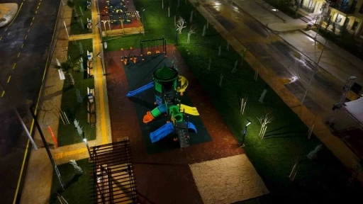 Bakan Kurum: &quot;Küllerinden doğan Hatay’ımız yine ışıl ışıl&quot;
