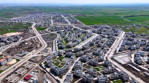 Bakan Kurum: "Oğlaklı&rsquo;da yeni bir şehir inşa ettik"
