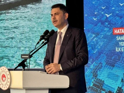 Bakan Kurum: "Sındırgı’da 80’i konut 127 bağımsız bölümün ağır hasarlı olduğunu belirledik"