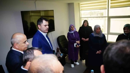 Bakan Kurum: &quot;Son yuvamız teslim edilinceye kadar burada olmaya devam edeceğiz&quot;
