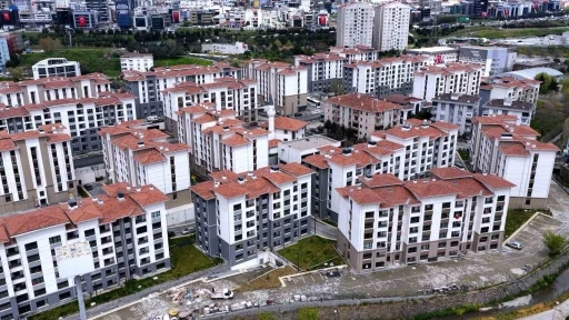 Bakan Kurum: "Vatandaşlarımız devletine g&uuml;vendi, sağlam yuvalara kavuştu"
