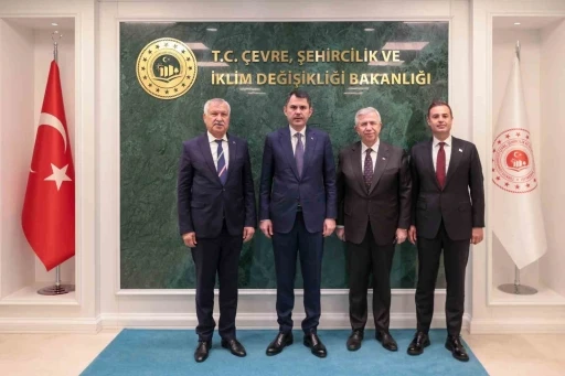 Bakan Kurum: &quot;Yerel yönetimlerimizle iş birliği içinde çalışmayı sürdüreceğiz&quot;
