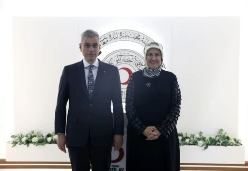 Bakan Memişoğlu: "Milletimize hizmet eden T&uuml;rk Kızılay ile g&uuml;&ccedil; birliğimizi s&uuml;rd&uuml;receğiz"
