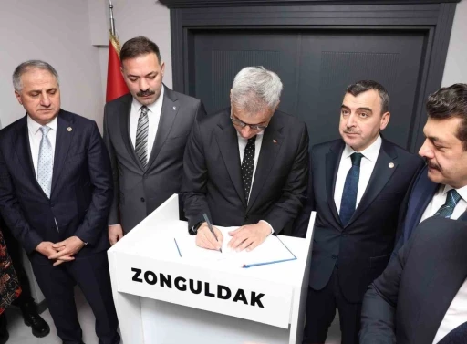 Bakan Memişoğlu: "S&ouml;z değil iş &uuml;retiyoruz"
