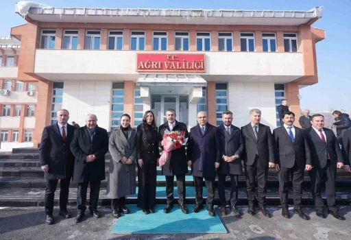 Bakan Tekin: "İlk defa orta&ouml;ğretim kurumlarına kayıt yaptıran &ouml;ğrencilerimizde mesleki ve teknik eğitimin oranı y&uuml;zde 43&rsquo;e &ccedil;ıktı"
