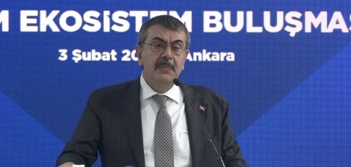 Bakan Tekin: "Teknolojiye dair her adımı geniş yelpazeyle tartmak durumundayız"
