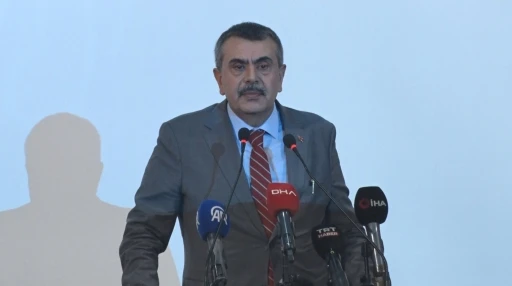 Bakan Tekin: "T&uuml;rkiye, genel b&uuml;t&ccedil;eden eğitim ve &ouml;ğretim s&uuml;re&ccedil;lerine en y&uuml;ksek payı ayıran nadir &uuml;lkelerden bir tanesi"
