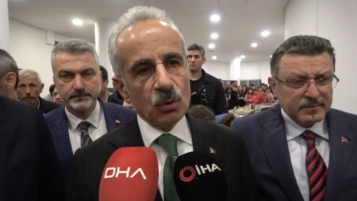 Bakan Uraloğlu: (Depremle ilgili) "İlk aldığımız bilgilere g&ouml;re &ouml;nemli bir problem olmadığını s&ouml;yleyebilirim"
