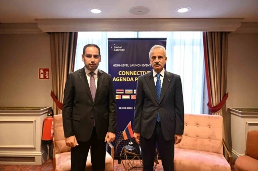 Bakan Uraloğlu, Ermeni mevkidaşı Khudatyan ile g&ouml;r&uuml;şt&uuml;
