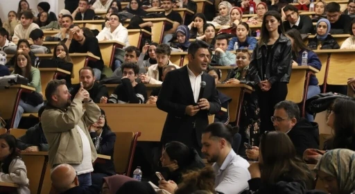 Bakan Yardımcısı Boyraz, öğrencilere &quot;Türkiye Yüzyılı’nda Ulaştırma Vizyonu&quot;nu anlattı
