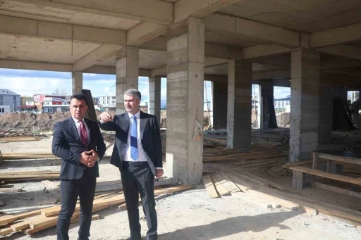 Bakan Yardımcısı Tarıkdaroğlu, huzurevi projesini yerinde inceledi
