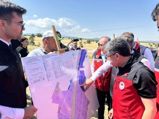 Bakan Yumaklı a&ccedil;ıkladı: Uşak&rsquo;ta 12 milyar TL&rsquo;lik yatırımda y&uuml;zde 75&rsquo;i kadın 2 bin 500 kişi istihdam edilecek
