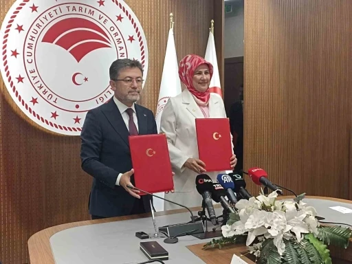 Bakan Yumaklı: &quot;Bir ünite kan bağışı yapan tüm gönüllüler adına 3 fidan dikerek geleceğe eser bırakmasını sağlayacağız&quot;
