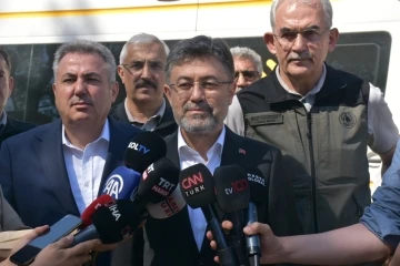Bakan Yumaklı: &quot;Çeşme’deki yangın izmaritten, Menderes’teki hobi bahçesinden çıktı&quot;
