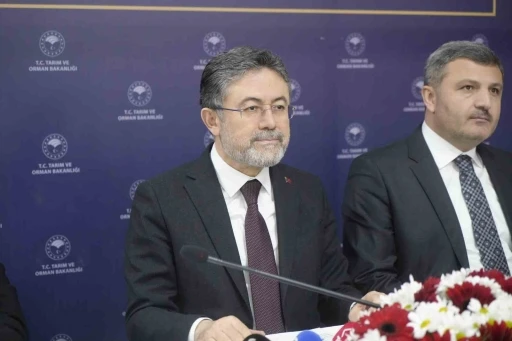 Bakan Yumaklı: "G&uuml;bre stoklarımızda herhangi bir problem yok"
