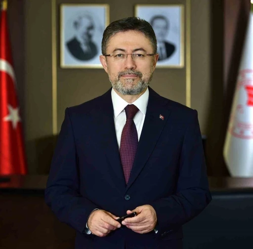 Bakan Yumaklı: &quot;Uçağımız havaalanına dönerken acil iniş yapmıştır&quot;
