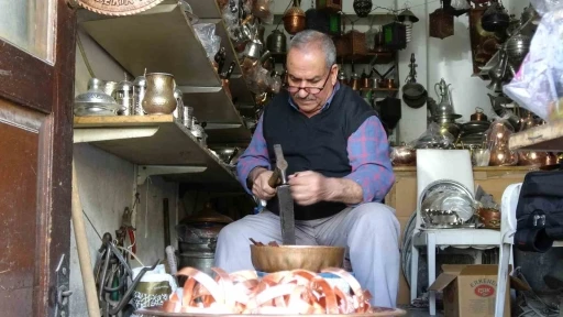 Bakır bileklikler yeniden moda oldu
