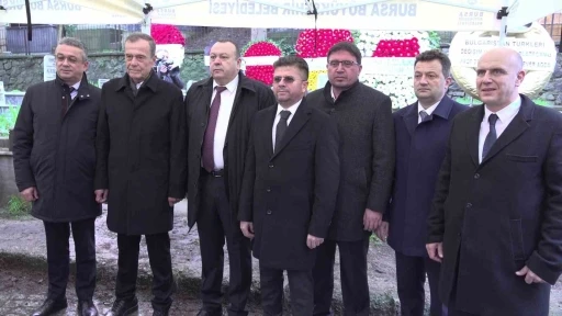 BAL-G&Ouml;&Ccedil; Kurucu Başkanı M&uuml;min Gen&ccedil;oğlu kabri başında anıldı
