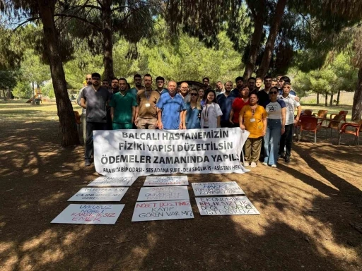 Balcalı Hastanesinde &ccedil;alışan sağlık &ccedil;alışanları 3 g&uuml;n iş bıraktı
